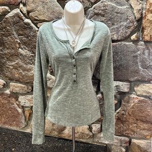 Universal Thread Henley Shirt!